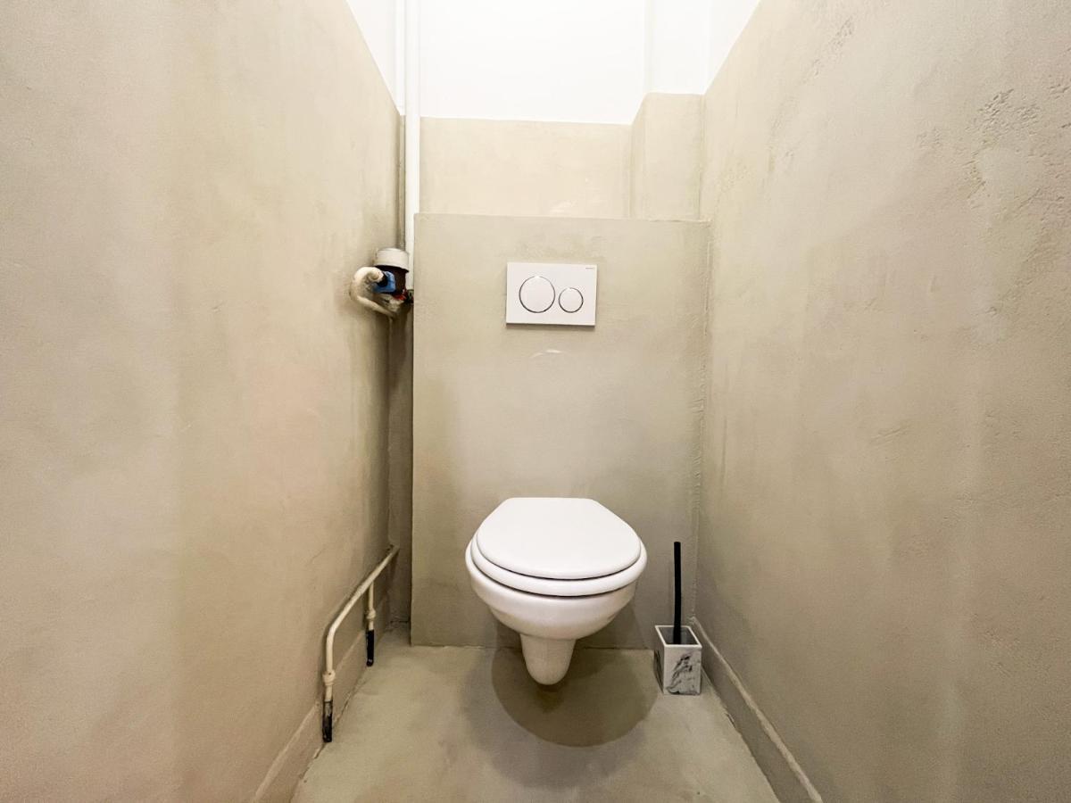 Suite Onyx Lyon Luaran gambar