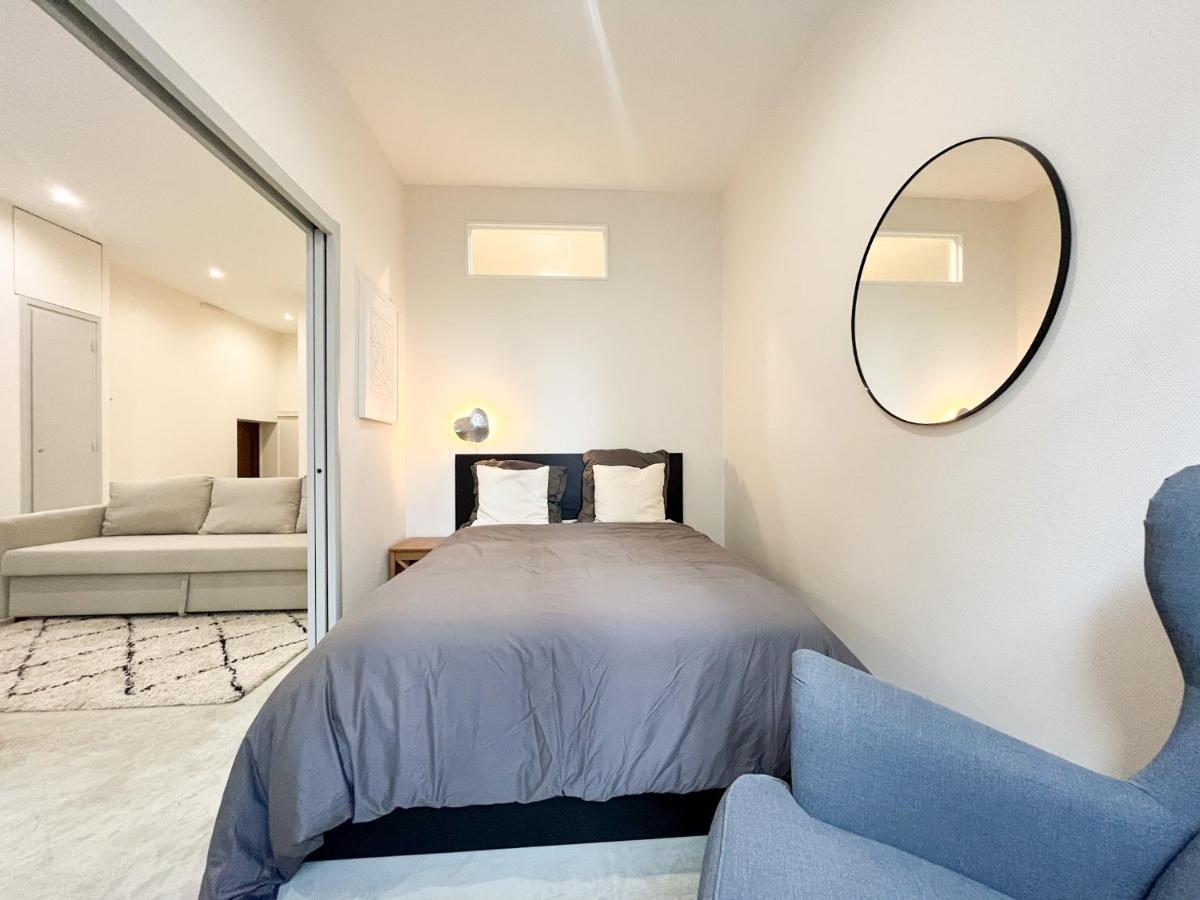 Suite Onyx Lyon Luaran gambar